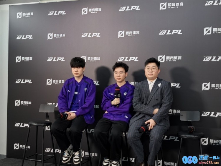 UP赛后群访教练：进了骑士之路能走多远就走多远继续扩充英雄池，不断追求卓越