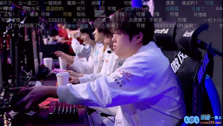 媒体人：Jiejie来了后还可以，1_11也能跟BLG打得有来有回