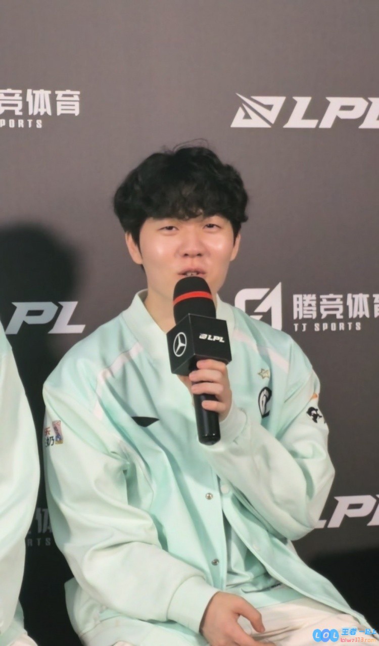Rookie：不科学团战是我们前期没做好的表现这个问题要去解决，这一信号如何影响未来比赛成绩