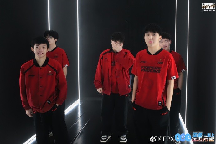 要直追当年WE？FPX后续两场面对TES/BLG战绩大概率为1胜13负