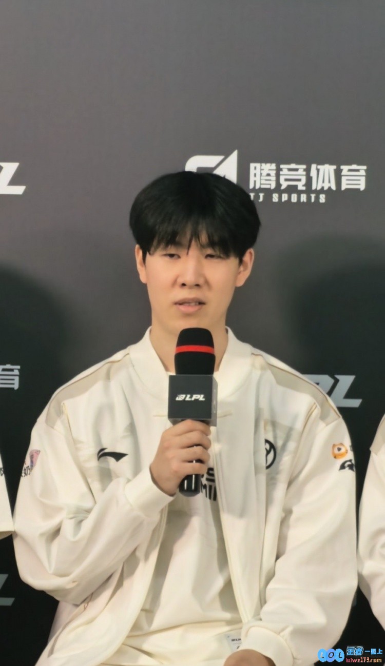 他是对的！TheShy：我觉得我们上野2v2百分之一百赢！面对不确定的未来，我们在赛场上展现前所未有的信心