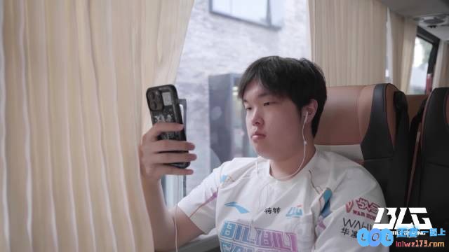 Bin粉丝为Bin求的签：工作不顺，小人作梗，业障所致，忏悔消业