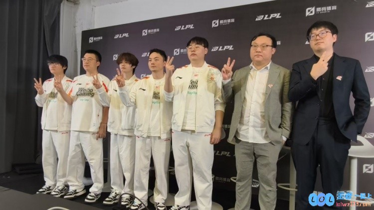 WBG赛后群访教练：要保持住拿到的优势最近的竞技状况给7分