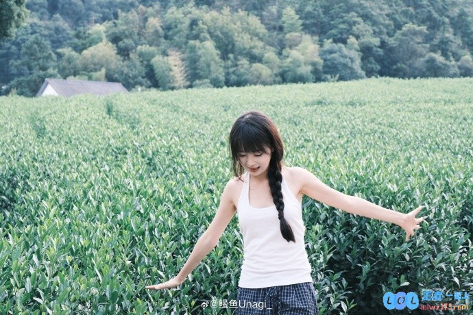 PYL前妻Unagi晒照：夏天过去了，怀旧的情景与未来的憧憬交织