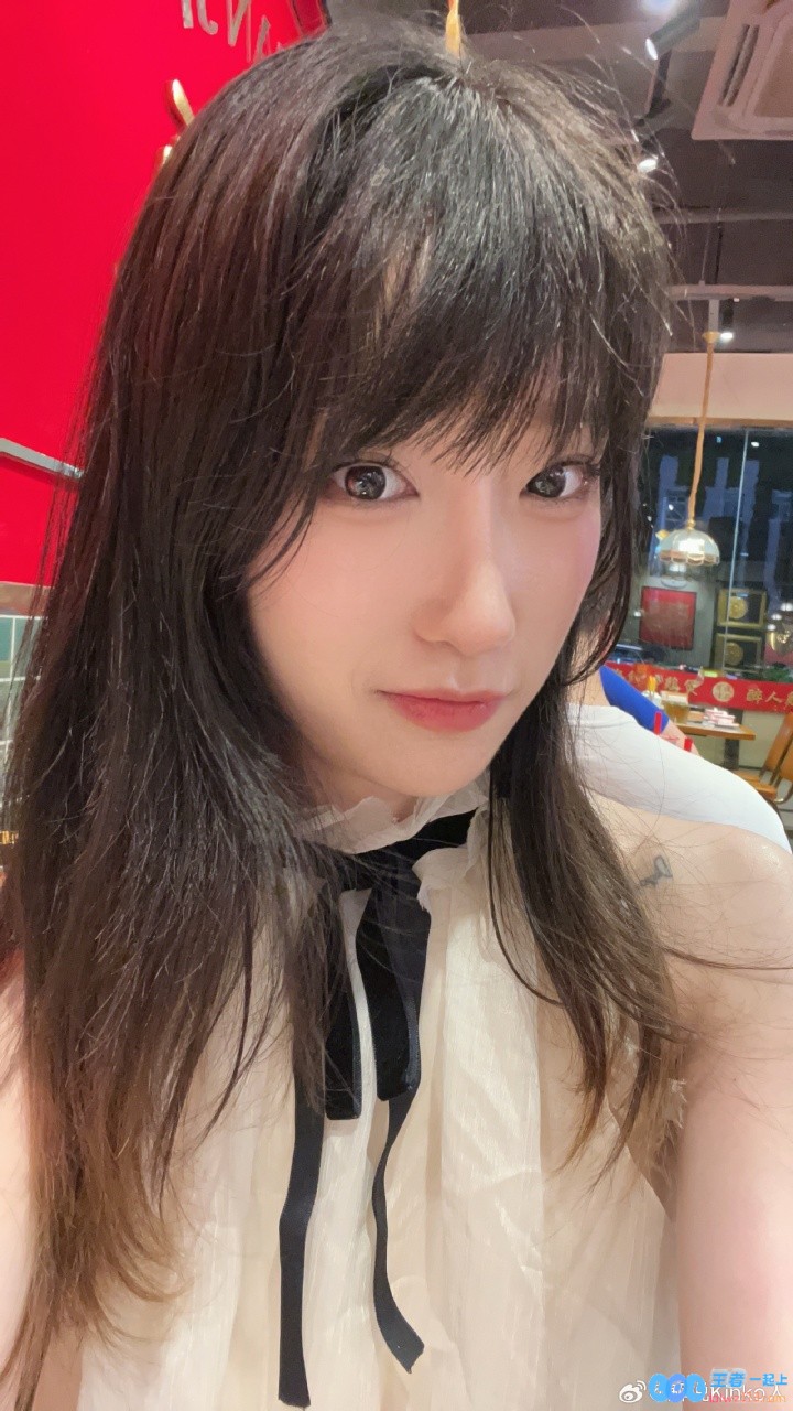 解说Kino晒照：考考你！今天有什么不一样的地方吗