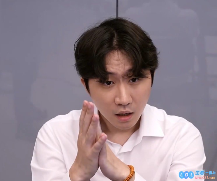 ?绝境复仇！GALA卡莉丝塔燃尽爆杀JDG痛失好局iG扳回一城，激战中的英雄与荣耀
