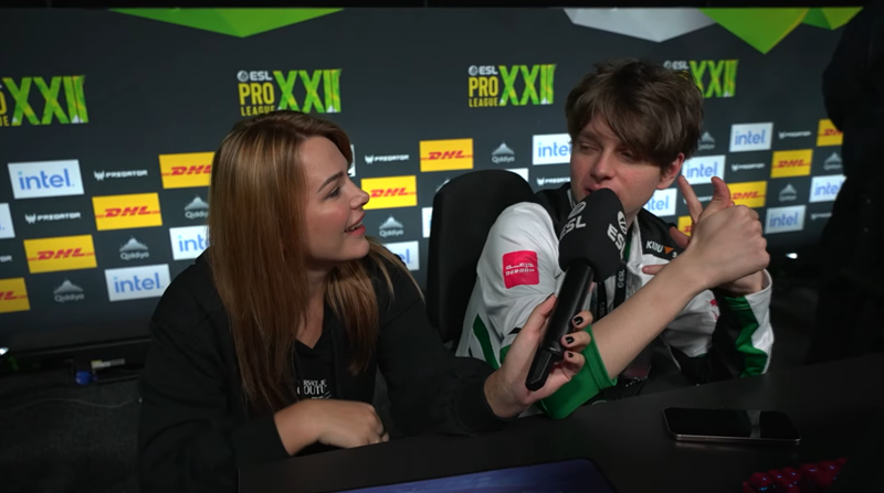 NiKo：有的同人图真离谱，希望V社多听取职业哥意见