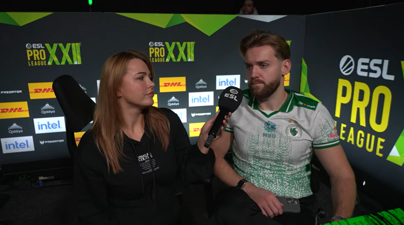 NiKo：有的同人图真离谱，希望V社多听取职业哥意见