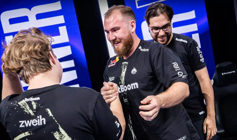 chopper：我们还需要多打比赛，今天头痛的厉害